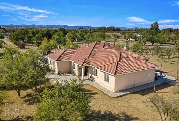 $875,000 | 6581 Wisconsin Avenue, Arbuckle, CA 95912