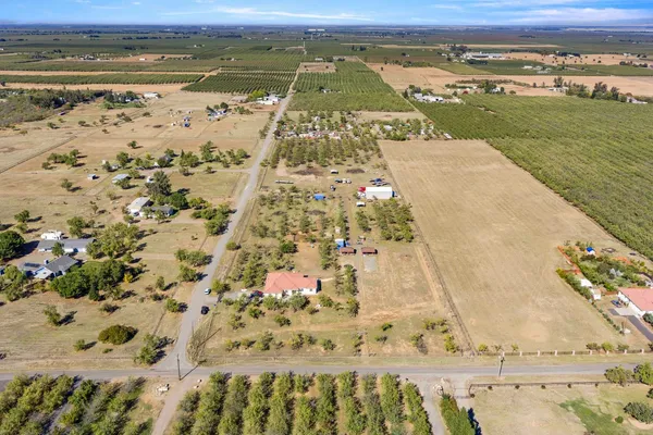 $875,000 | 6581 Wisconsin Avenue, Arbuckle, CA 95912