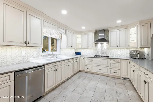 $799,910 | 2 Bernice Drive, Freehold, NJ 07728