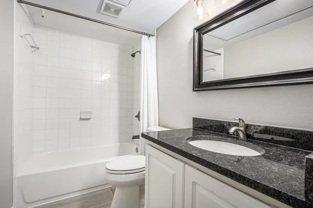 $225,000 | 1880 White Oak Drive, Unit 111, Houston, TX 77009