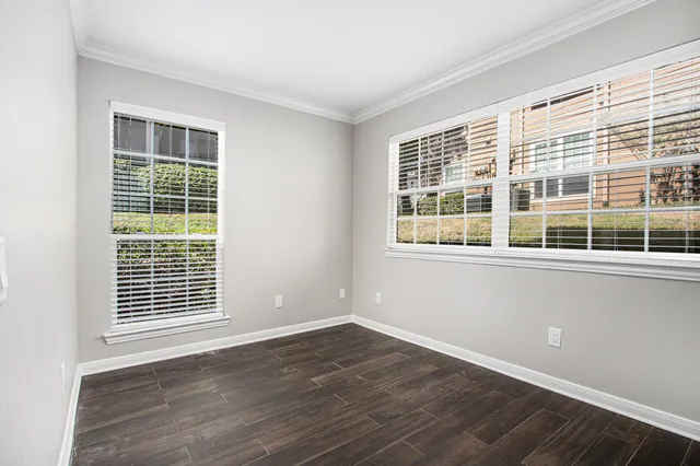 $225,000 | 1880 White Oak Drive, Unit 111, Houston, TX 77009