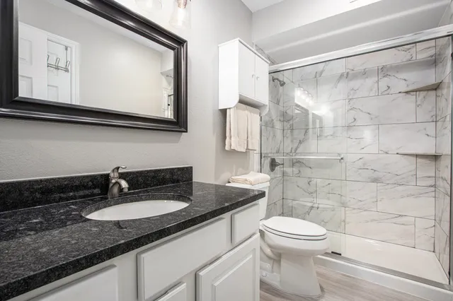 $225,000 | 1880 White Oak Drive, Unit 111, Houston, TX 77009