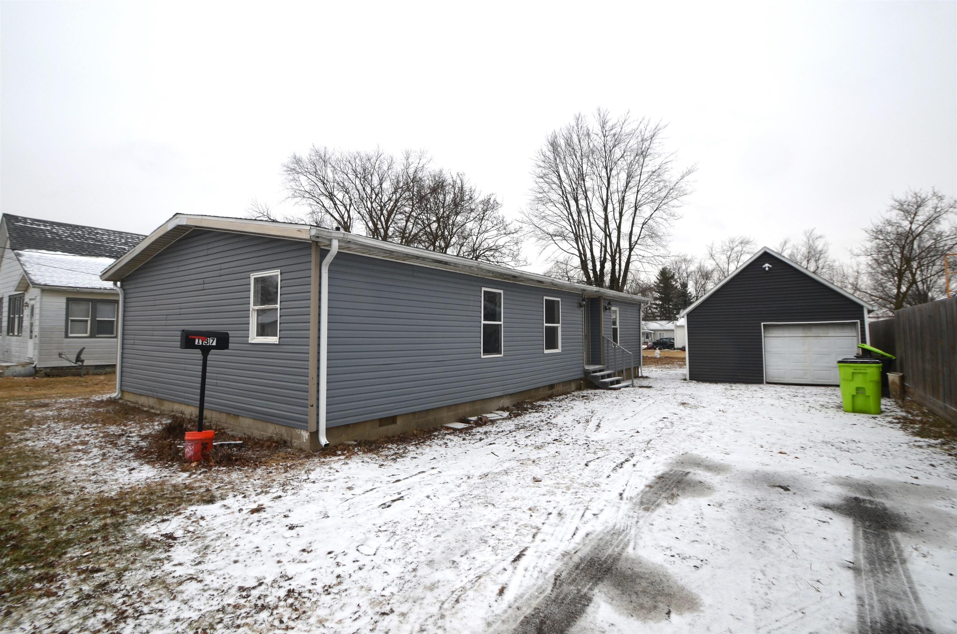 137 Walnut Street Butler, IN 46721 - Photo 1 of 18