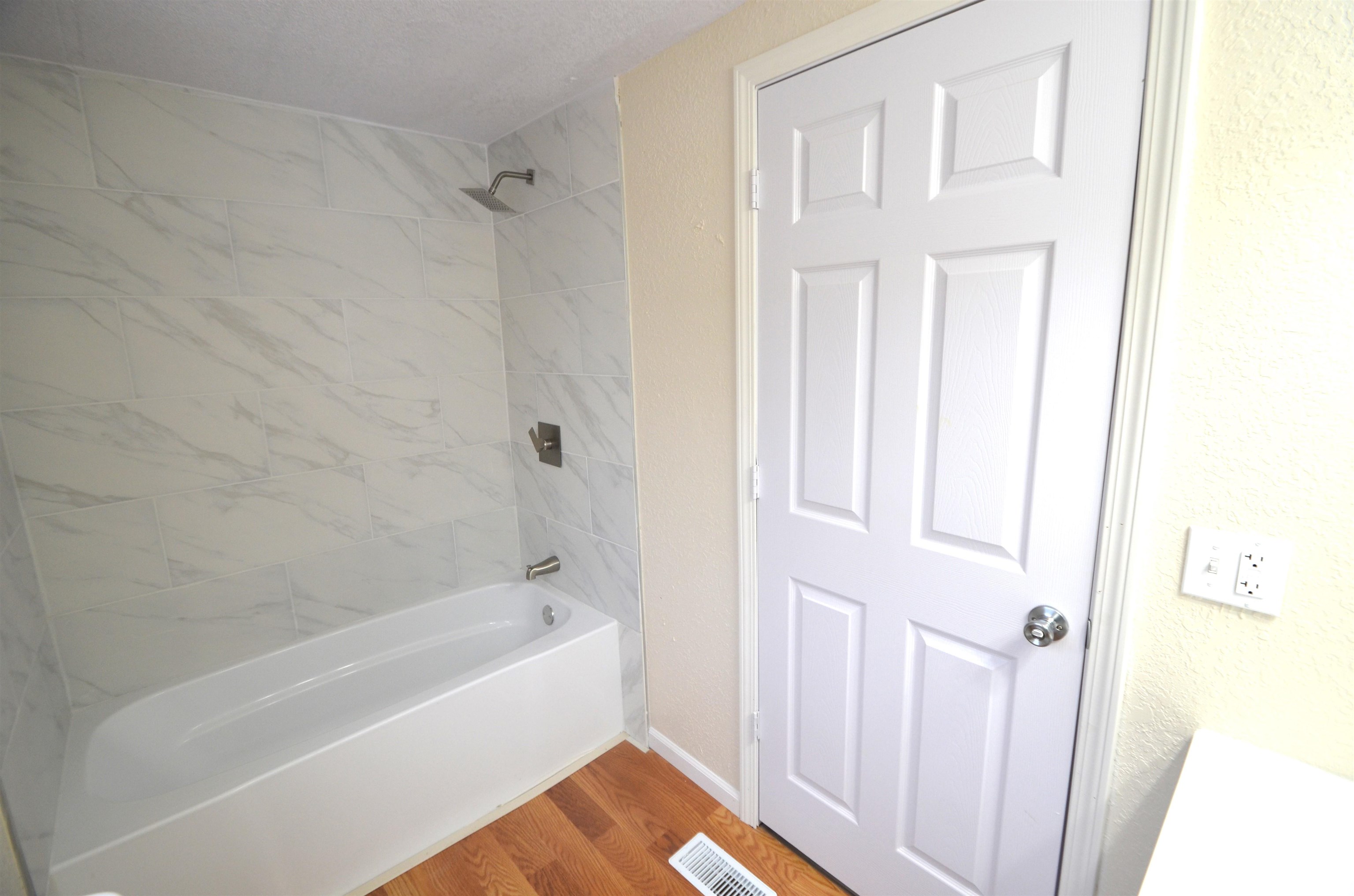 137 Walnut Street Butler, IN 46721 - Photo 12 of 18