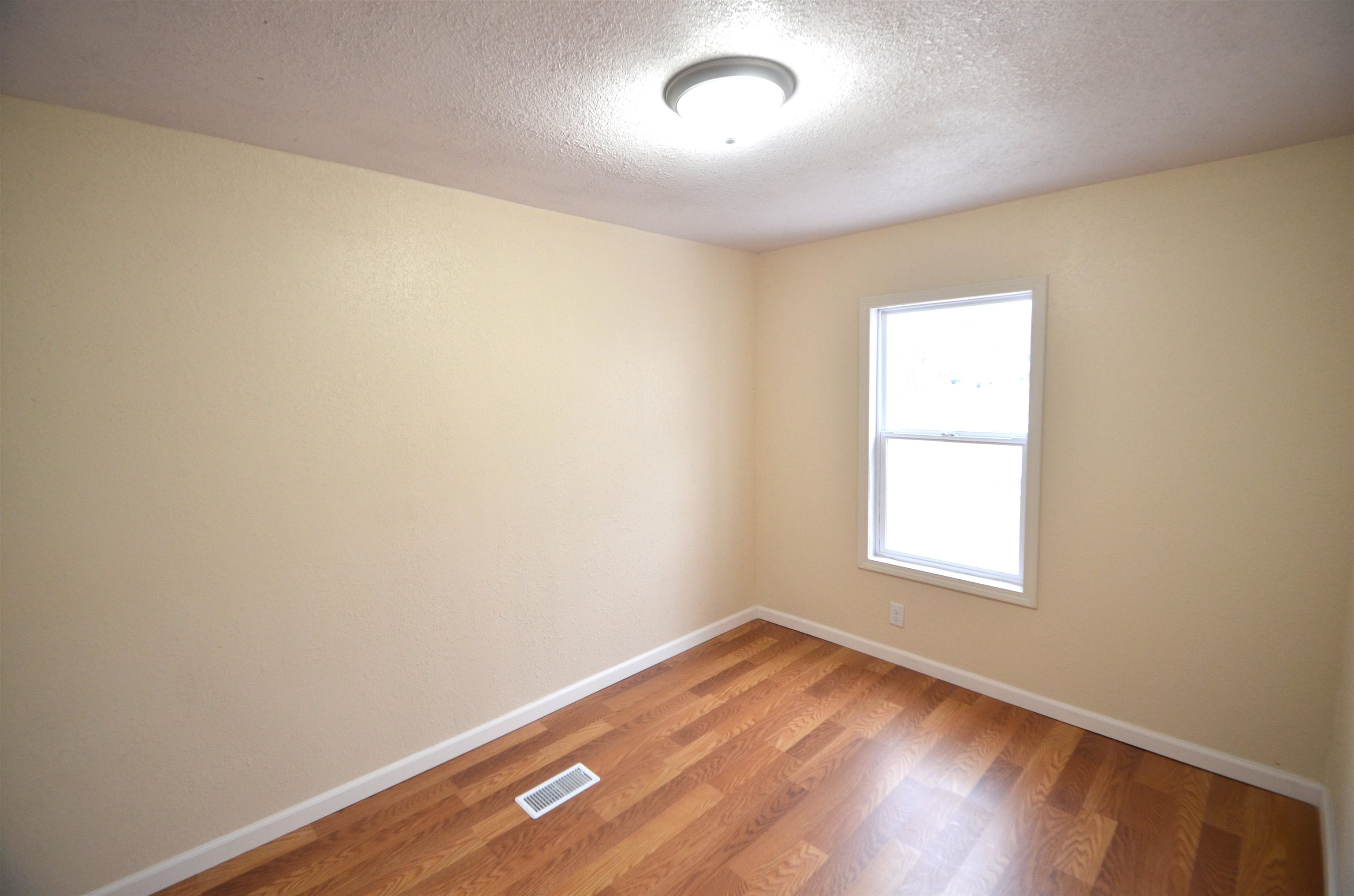 137 Walnut Street Butler, IN 46721 - Photo 15 of 18