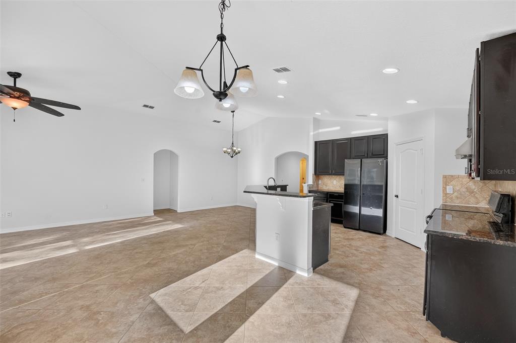 10648 Inside Loop Orlando, FL 32825 - Photo 19 of 46 Gallery Image 19
