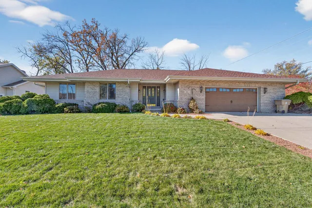 $514,999 | 1802 Tarragon Drive, Madison, WI 53716