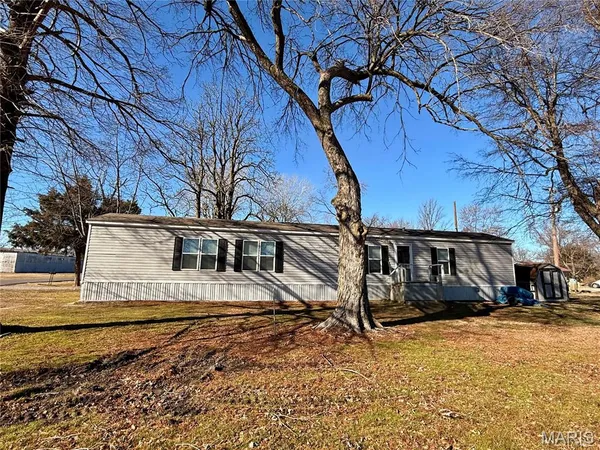 $89,000 | 106 West Railroad Street, Gideon, MO 63848