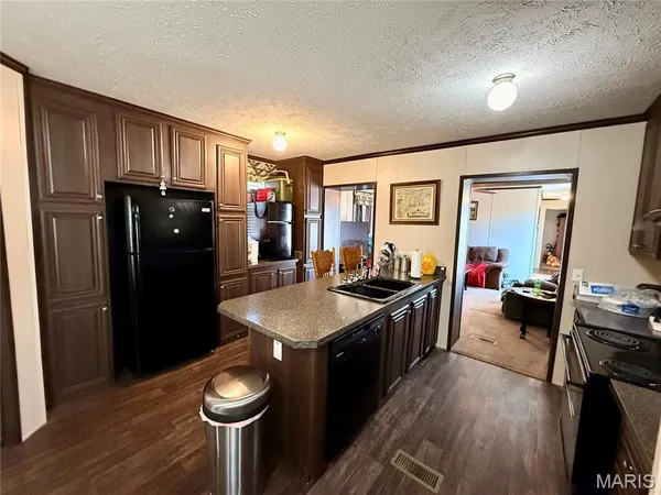 $89,000 | 106 West Railroad Street, Gideon, MO 63848