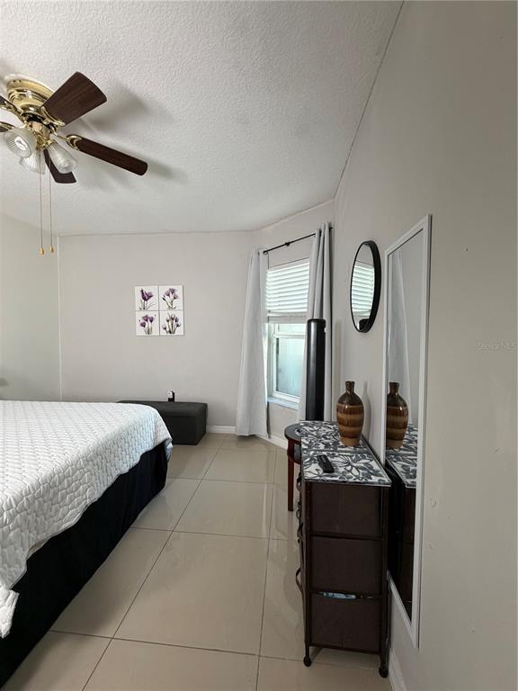 36 Lakepointe Circle Kissimmee, FL 34743 - Photo 15 of 44