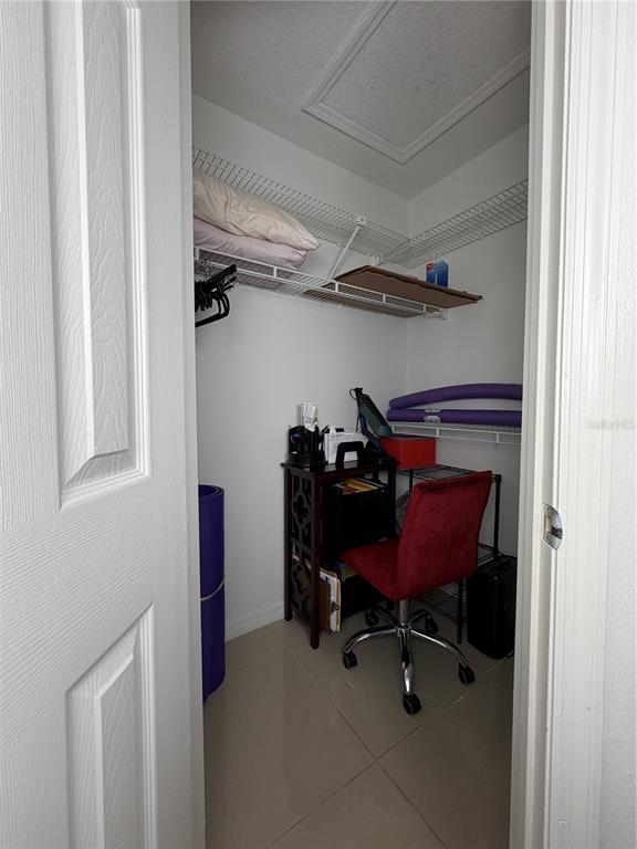 36 Lakepointe Circle Kissimmee, FL 34743 - Photo 17 of 44