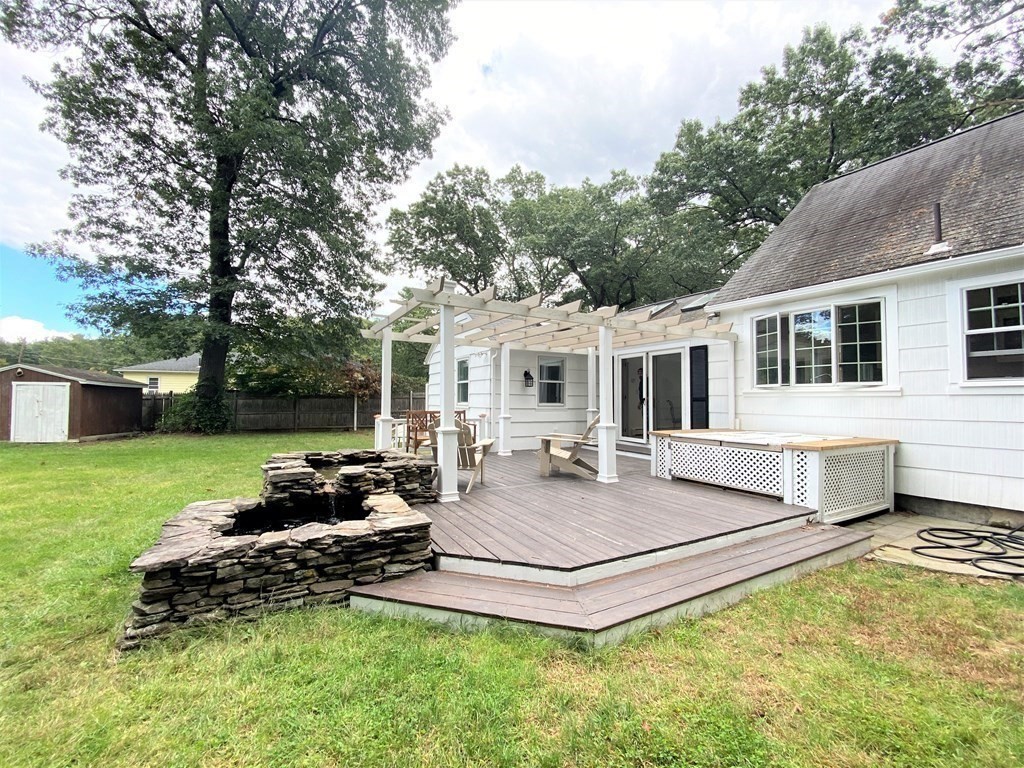 27 Bellevue Road Andover, MA 01810 - Photo 3 of 4