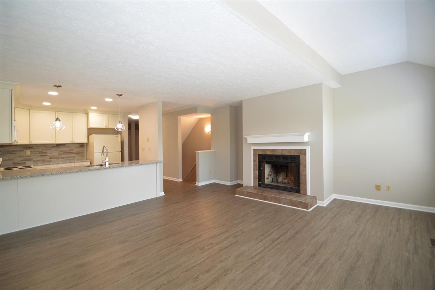 10555 Montgomery Road, Unit 62 Montgomery, OH 45242 - Photo 2 of 14