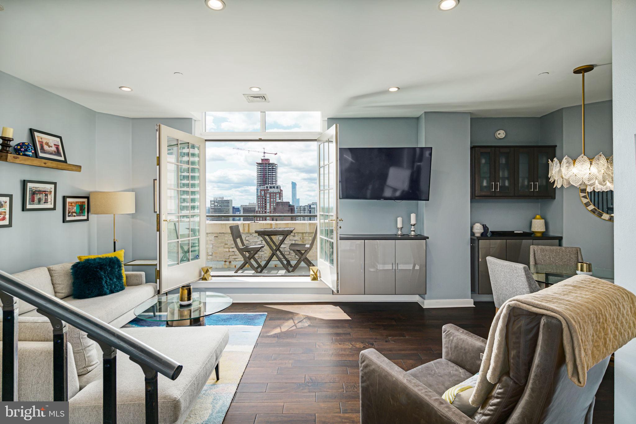 111 South 15th Street, Unit P306 Philadelphia, PA 19102 - Photo 10 of 35