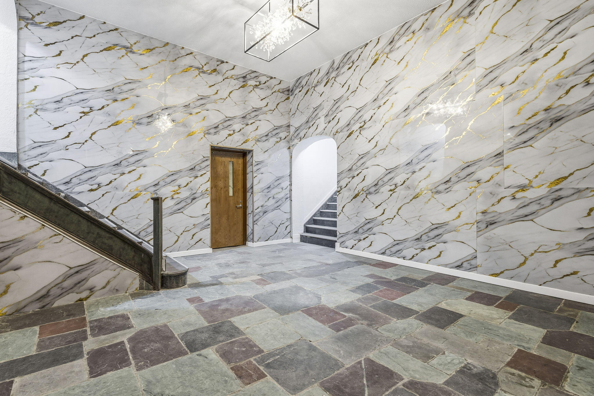 3295 Rochester Street, Unit 3 Detroit, MI 48206 - Photo 2 of 10 2-web-or-mls-Rochester_3295 - Lobby v1 -