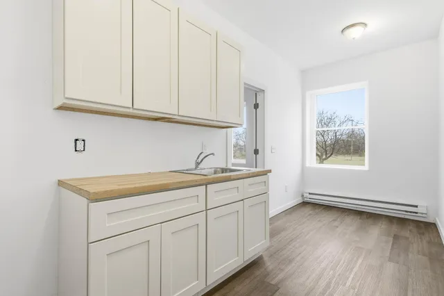 $950 | 3295 Rochester Street, Unit 3, Detroit, MI 48206