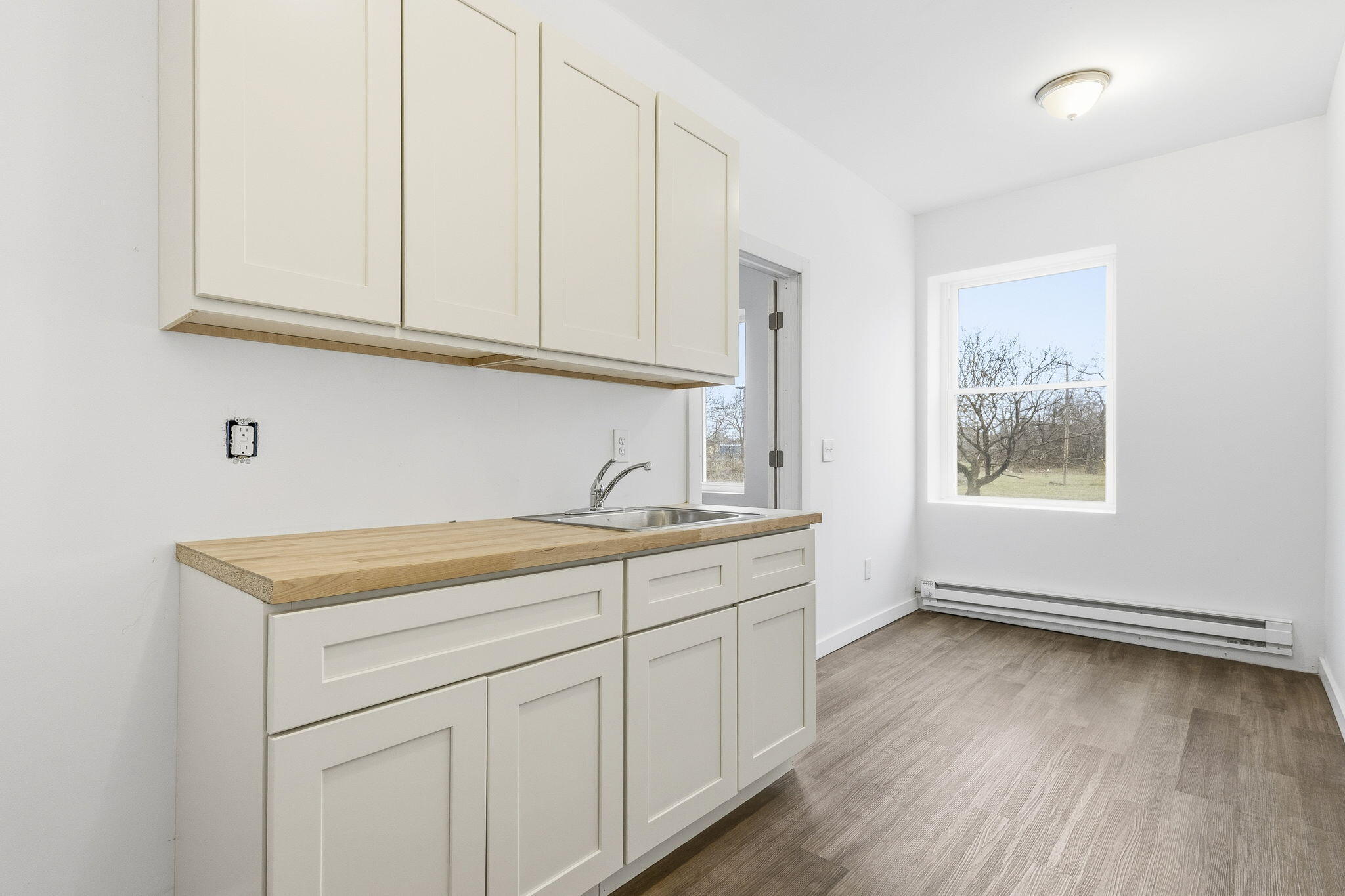 3295 Rochester Street, Unit 3 Detroit, MI 48206 - Photo 8 of 10 7-web-or-mls-Rochester_3295_Unit1 - Kitc