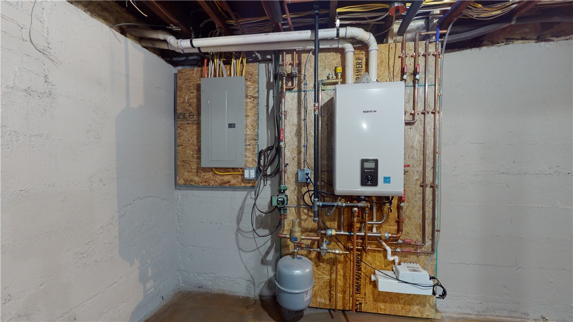 28 Crossway Road Cranston, RI 02910 - Photo 26 of 30