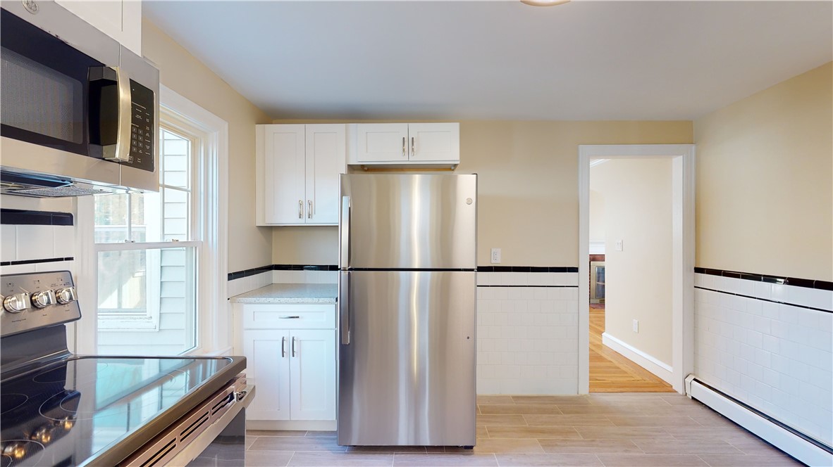 28 Crossway Road Cranston, RI 02910 - Photo 9 of 30