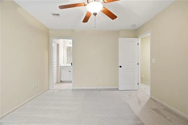 $795,000 | 10514 Northwest River Hills Drive, Parkville, MO 64152