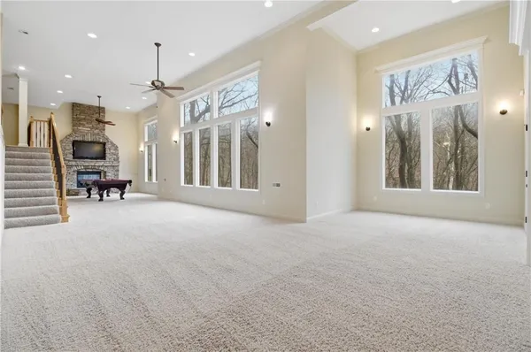 $795,000 | 10514 Northwest River Hills Drive, Parkville, MO 64152