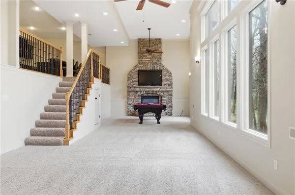 $795,000 | 10514 Northwest River Hills Drive, Parkville, MO 64152