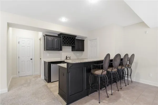 $795,000 | 10514 Northwest River Hills Drive, Parkville, MO 64152