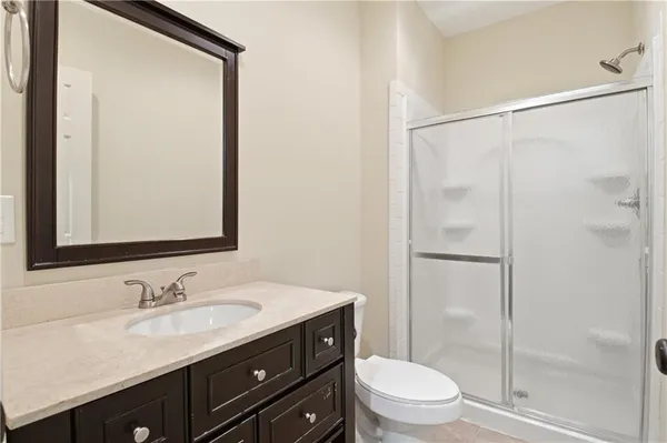 $795,000 | 10514 Northwest River Hills Drive, Parkville, MO 64152