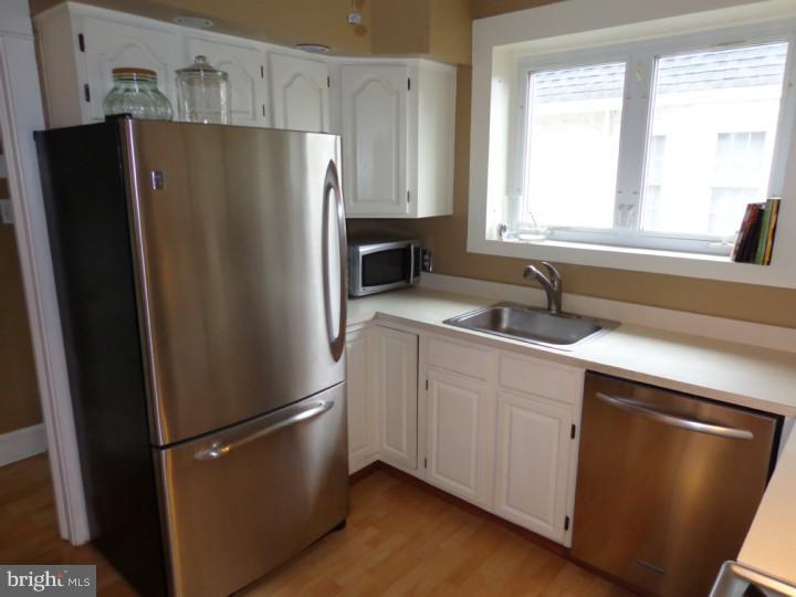 168 Sycamore Road Havertown, PA 19083 - Photo 12 of 25 Kitchen