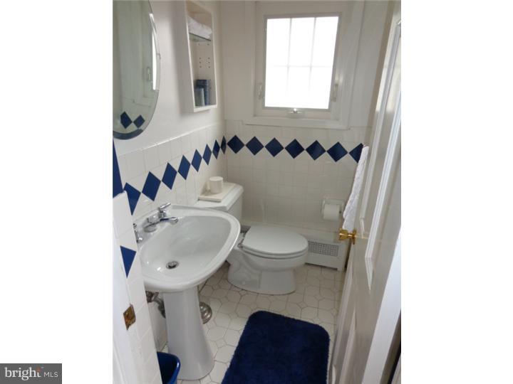 168 Sycamore Road Havertown, PA 19083 - Photo 15 of 25 Bathroom