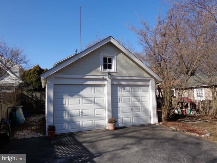 168 Sycamore Road Havertown, PA 19083 - Photo 25 of 25 Garage