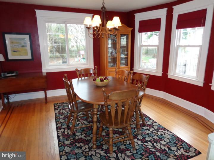 168 Sycamore Road Havertown, PA 19083 - Photo 8 of 25 Dining Room