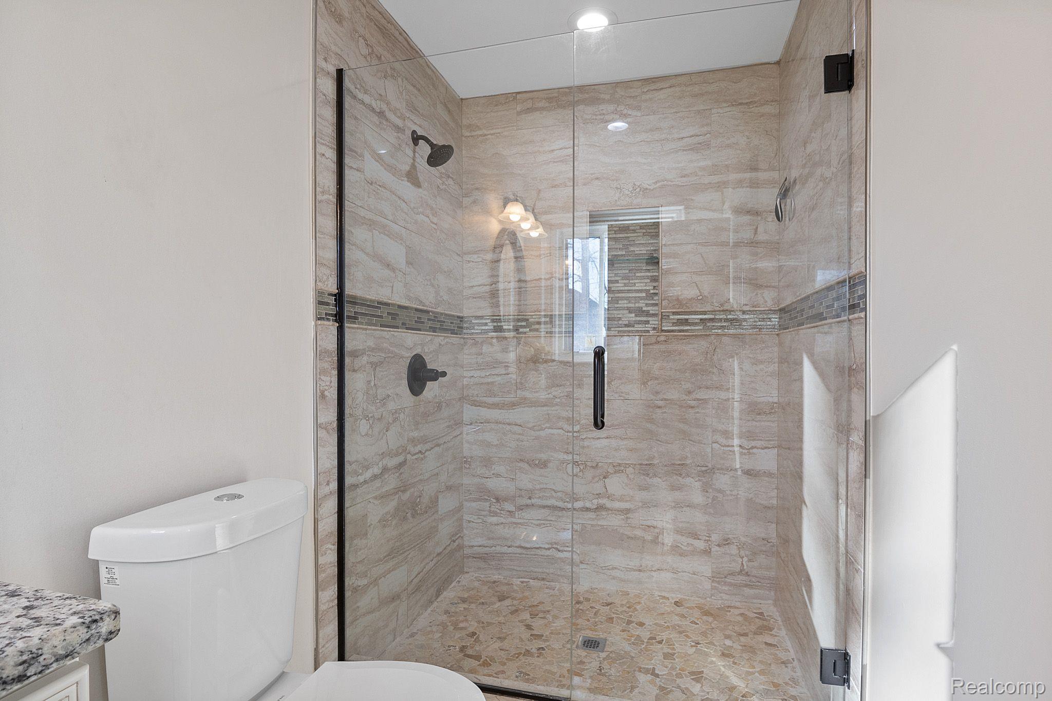 35335 Spring Hill Road Farmington, MI 48331 - Photo 39 of 48 Gallery Image 39