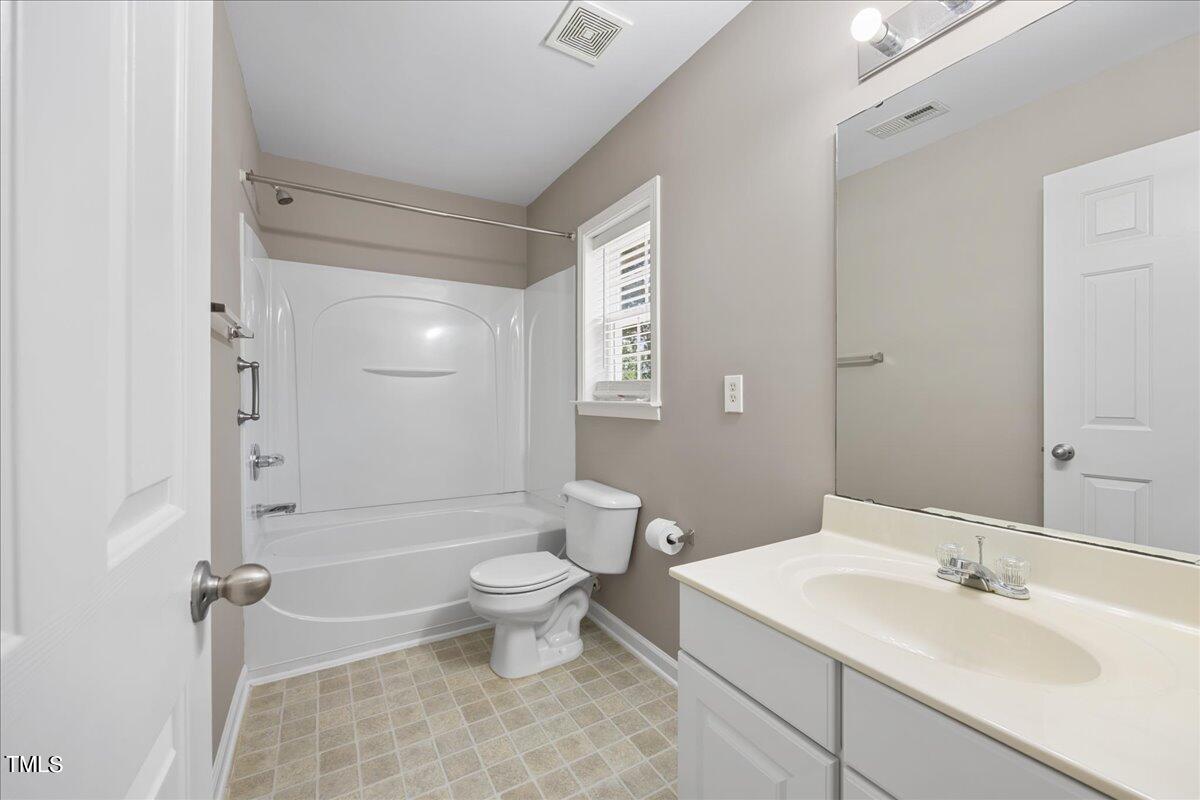 172 Solheim Lane Raleigh, NC 27603 - Photo 27 of 32 24-2A1A6841