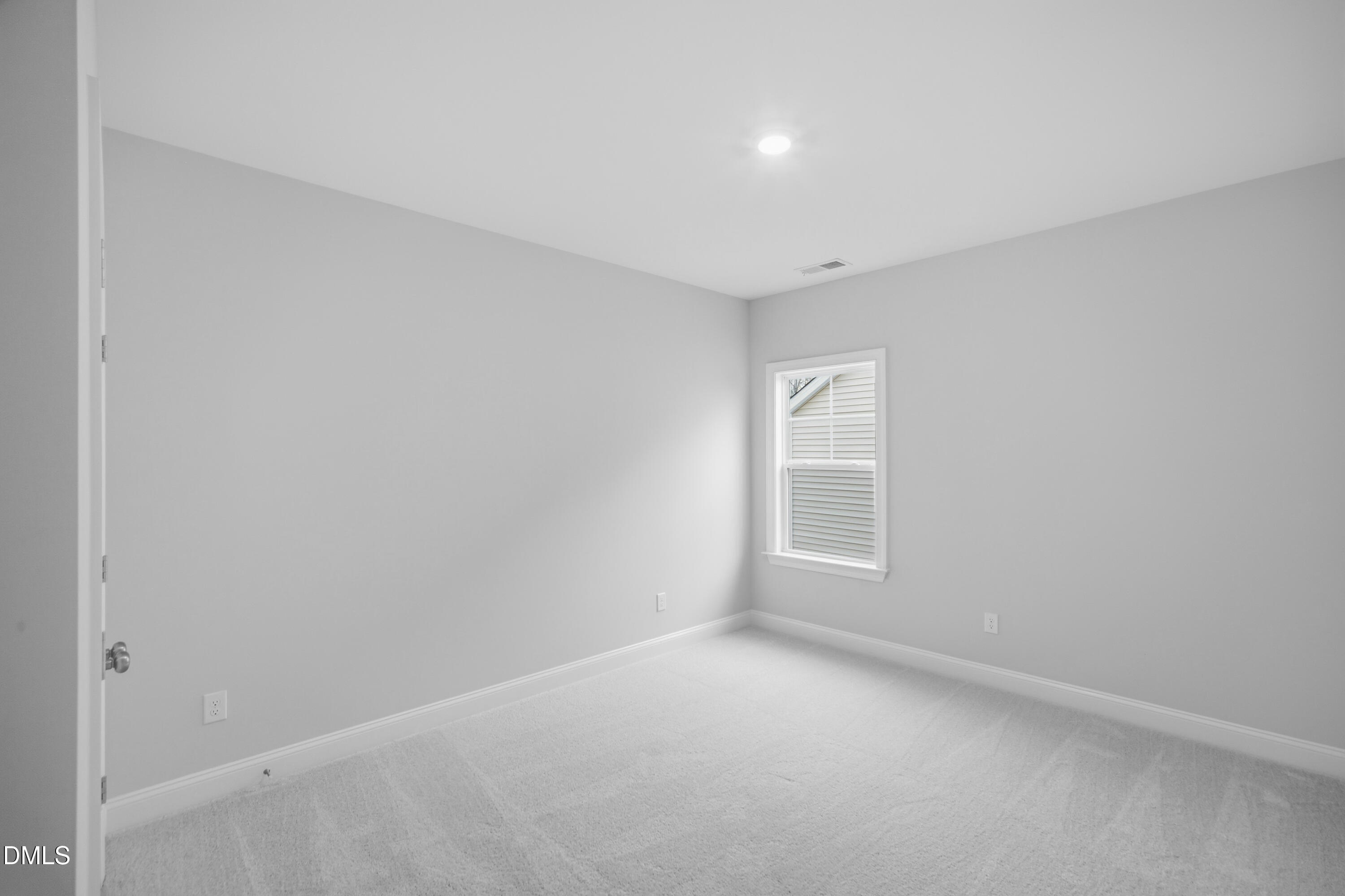4330 Laurel Pond Way Raleigh, NC 27616 - Photo 17 of 35 SUN_Everlee_Pic_TryonIII_QMI_217_Bed_1of