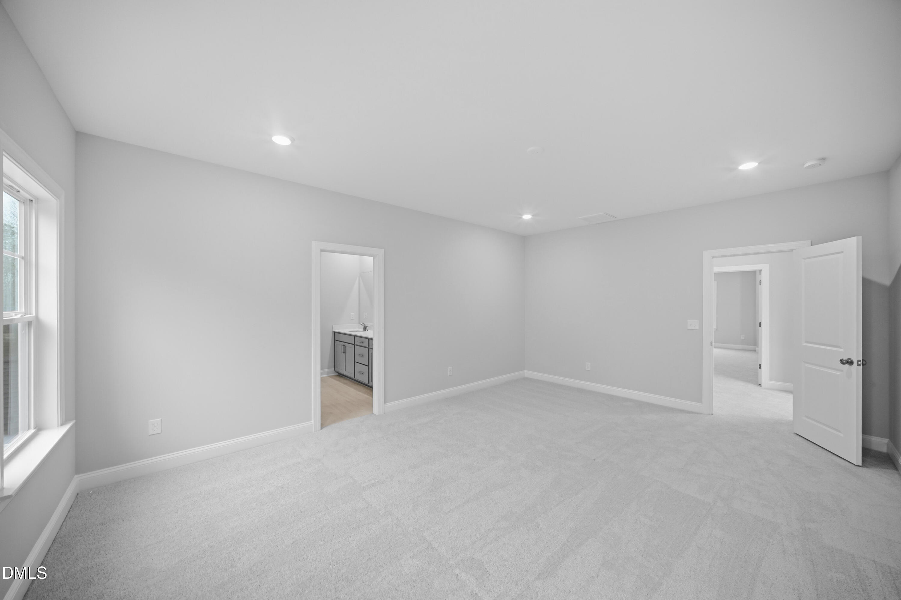 4330 Laurel Pond Way Raleigh, NC 27616 - Photo 29 of 35 SUN_Everlee_Pic_TryonIII_QMI_217_Owners_