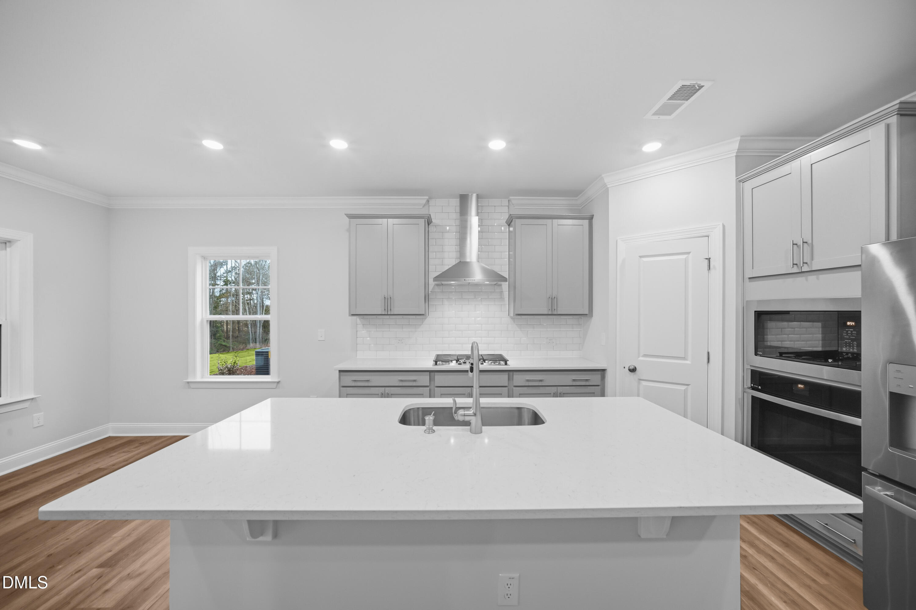 4330 Laurel Pond Way Raleigh, NC 27616 - Photo 10 of 35 SUN_Everlee_Pic_TryonIII_QMI_217_Kitchen