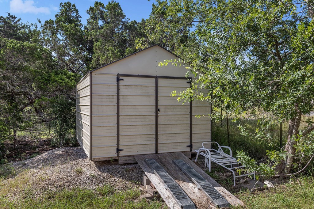 349 North Vine Street Kerrville, TX 78028 - Photo 36 of 39
