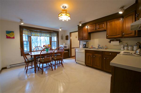 4 Wadsworth Road Shrewsbury, MA 01545 - Photo 6 of 13 Gallery Image 6