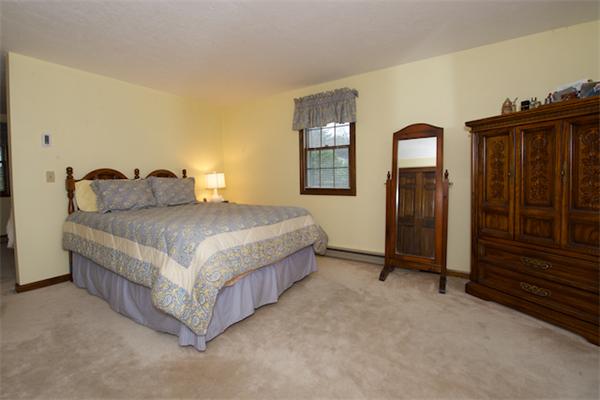 4 Wadsworth Road Shrewsbury, MA 01545 - Photo 9 of 13 Gallery Image 9