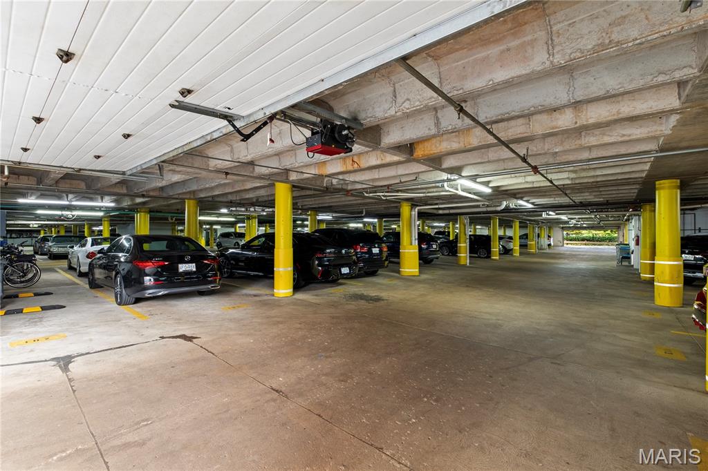 750 South Hanley Road, Unit 180 St. Louis, MO 63105 - Photo 24 of 30