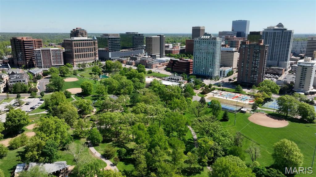 750 South Hanley Road, Unit 180 St. Louis, MO 63105 - Photo 26 of 30