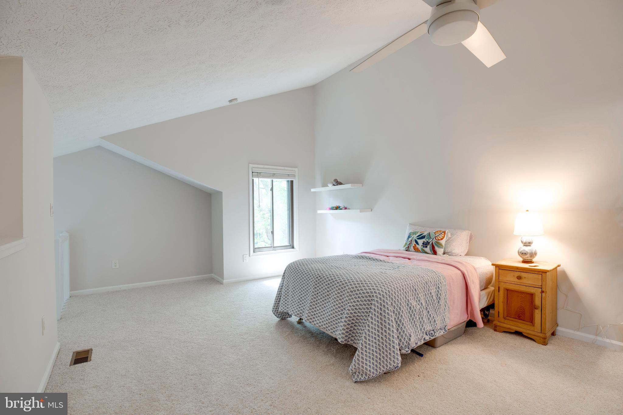 2293 Hunter's Run Drive Reston, VA 20191 - Photo 25 of 34 Gallery Image 25