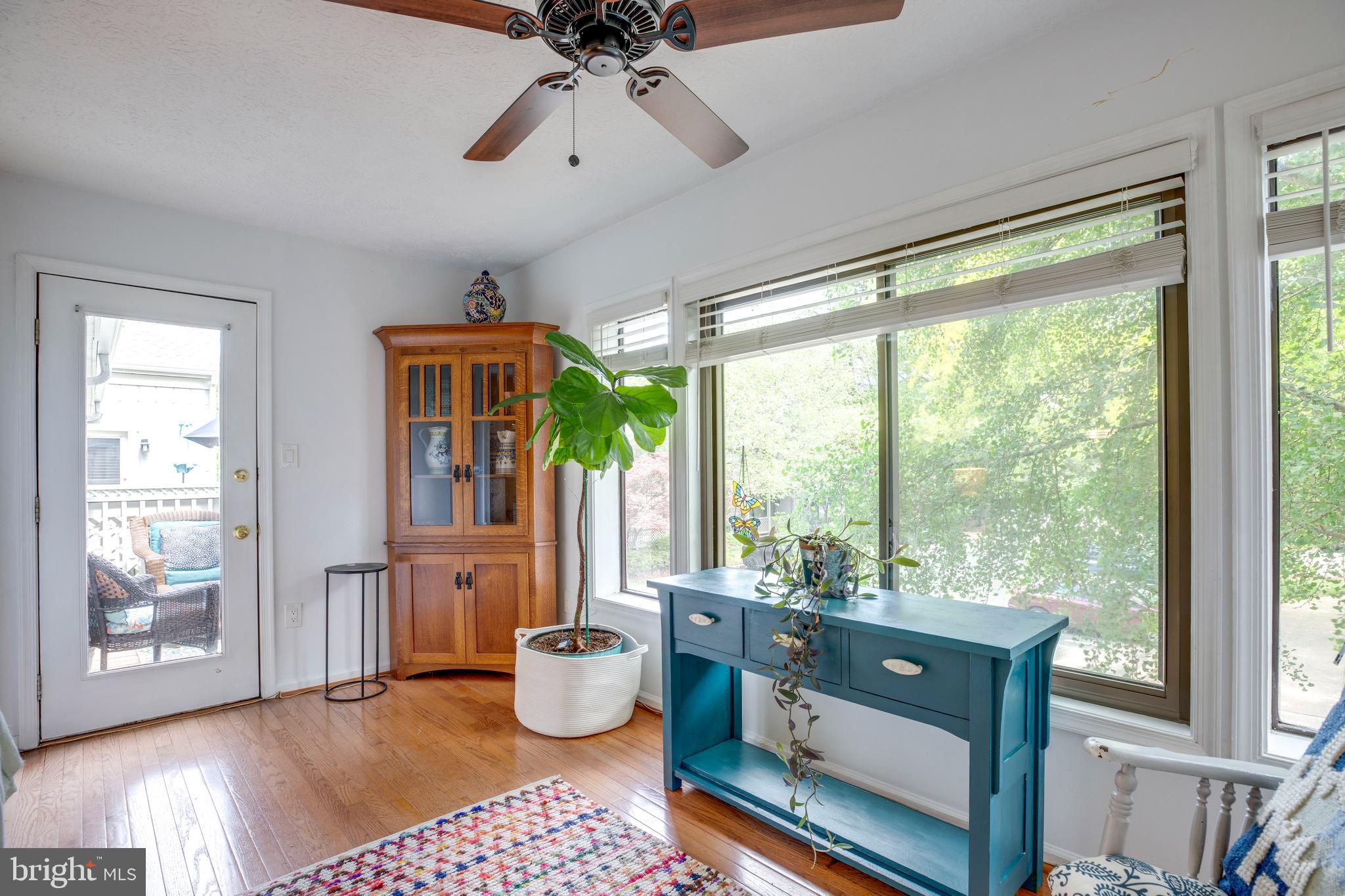 2293 Hunter's Run Drive Reston, VA 20191 - Photo 8 of 34 Gallery Image 8