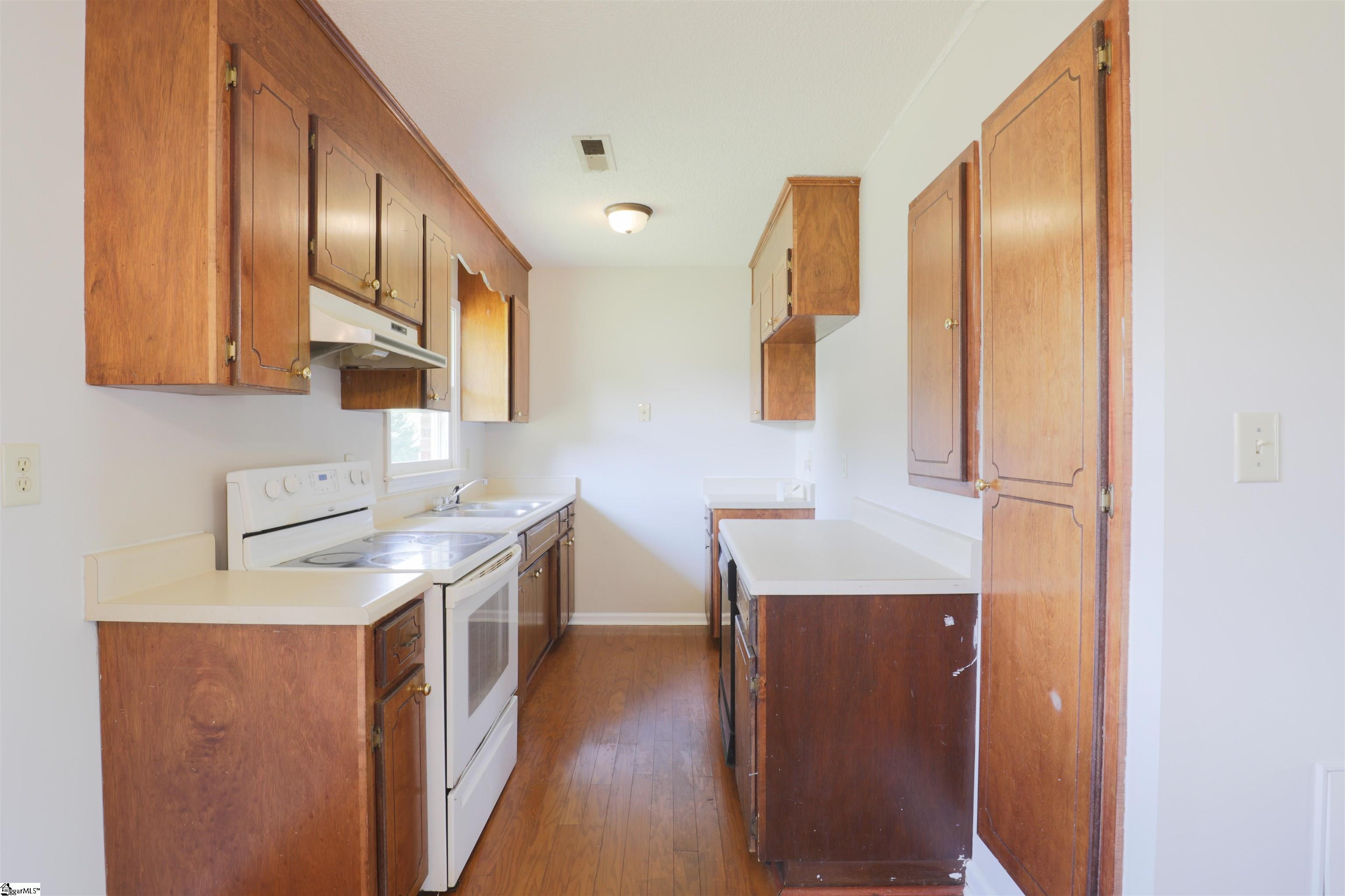 236 Ranier Drive Inman, SC 29349 - Photo 4 of 12