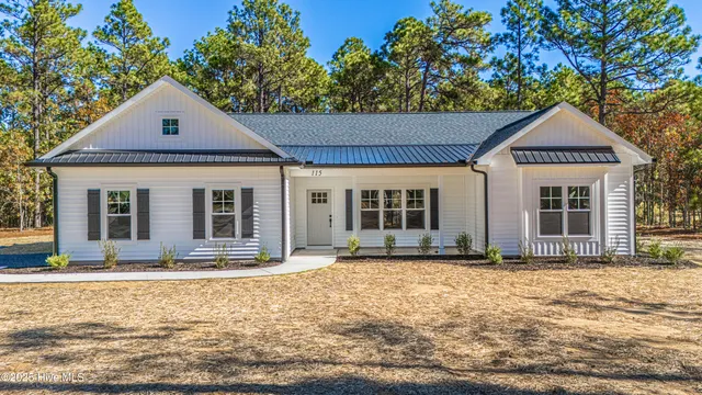 $405,000 | 115 Sandy Place, Pinebluff, NC 28373