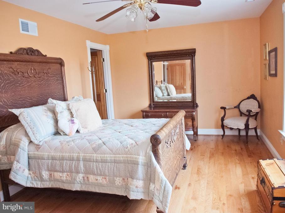 2022 Manchester Road Westminster, MD 21157 - Photo 14 of 18 Bedroom