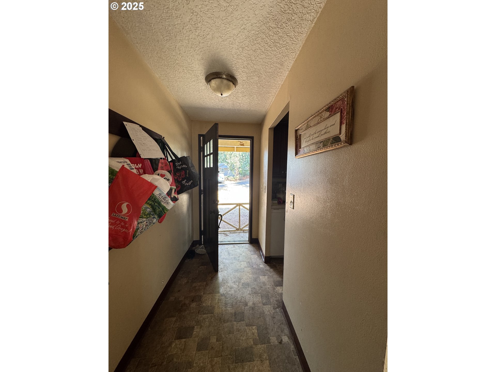 18640 Southeast Yamhill Circle Portland, OR 97233 - Photo 10 of 10