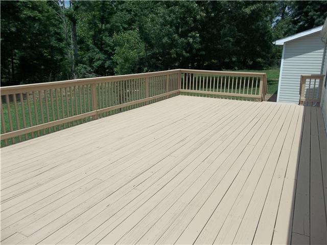 2100 Foster Road Cumberland Furnace, TN 37051 - Photo 4 of 20 Huge deck for entertaining.