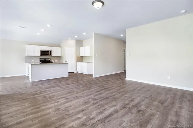 $228,000 | 8125 Kelsey Lane, Iowa, LA 70647